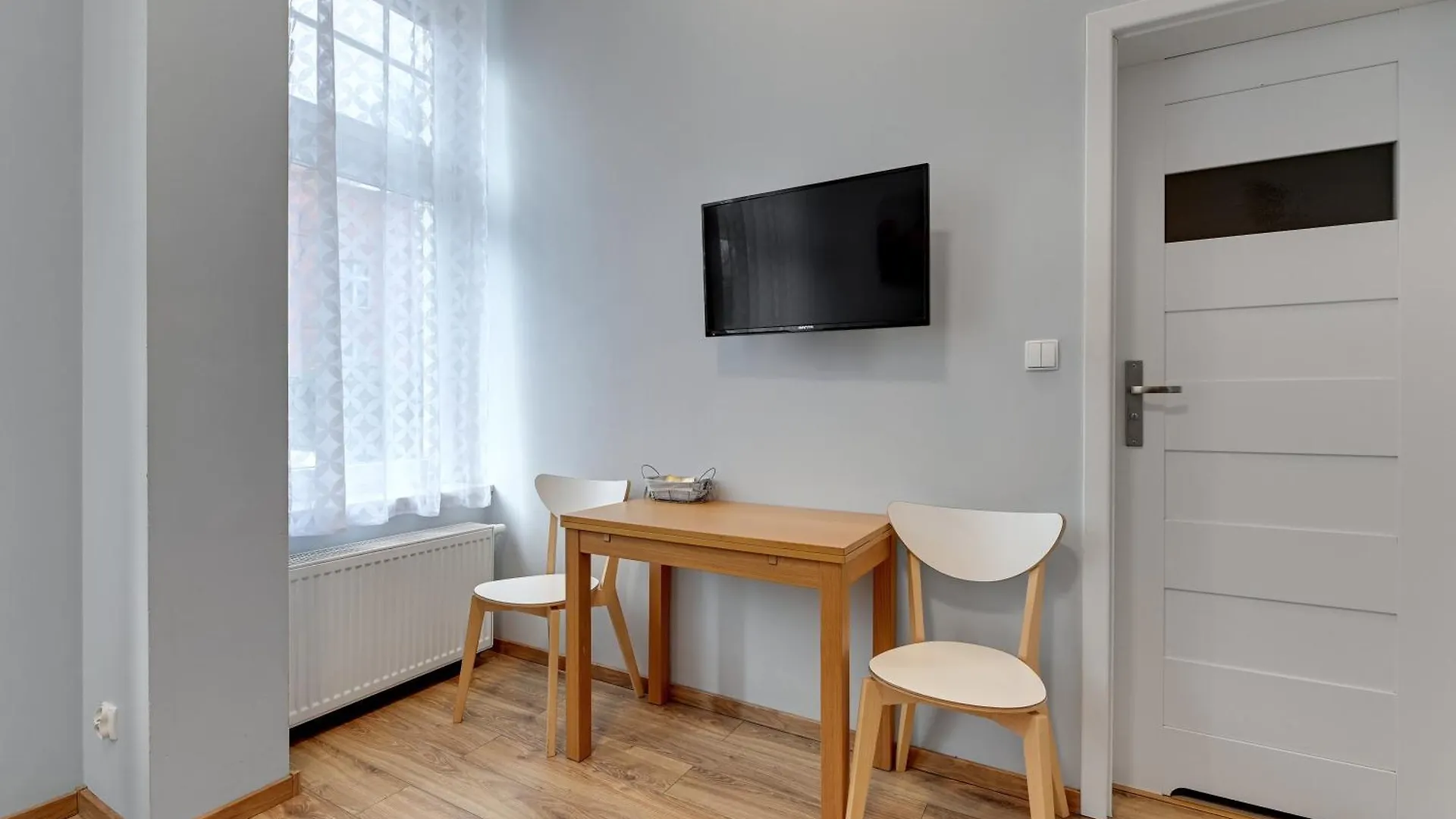 Sopot Host Patio Apartment Homestay